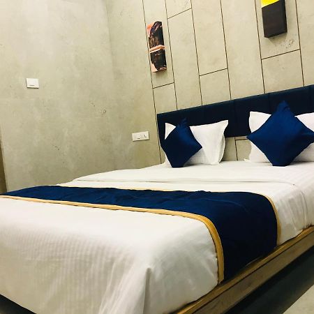 Hotel Blue Berry 간디나가르 외부 사진